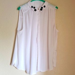 White Elle loose Tuxedo top size XL
